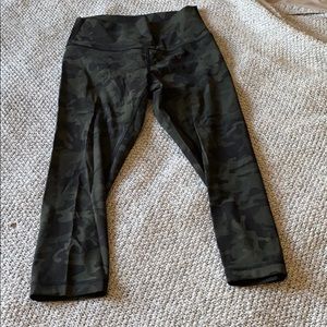Lululemon cropped camo leggings